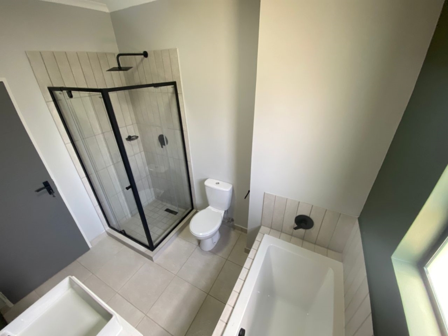 3 Bedroom Property for Sale in Waterval East North West